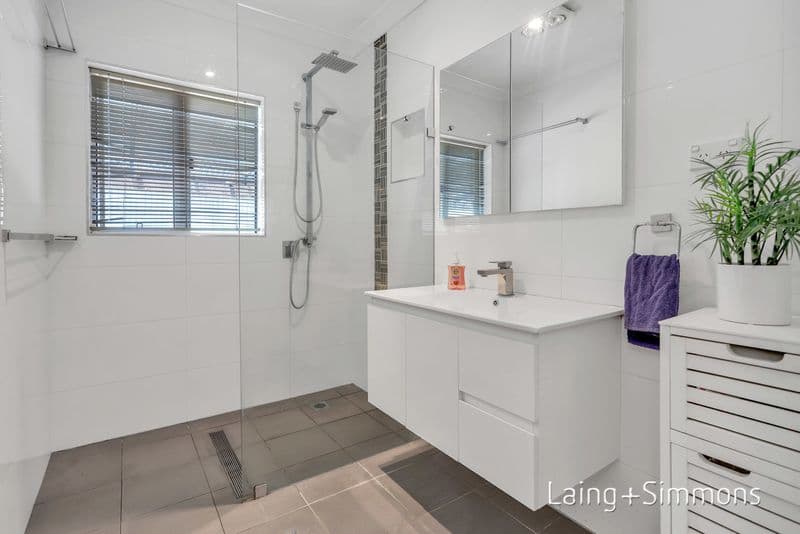 7/1 Equity Place, Canley Vale, Armidale - Thumbnail 5