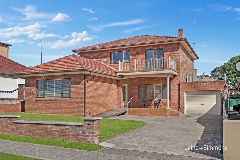 303/10																										Cornelia Road
														
								Toongabbie, NSW 2146, Whalan - Image 1