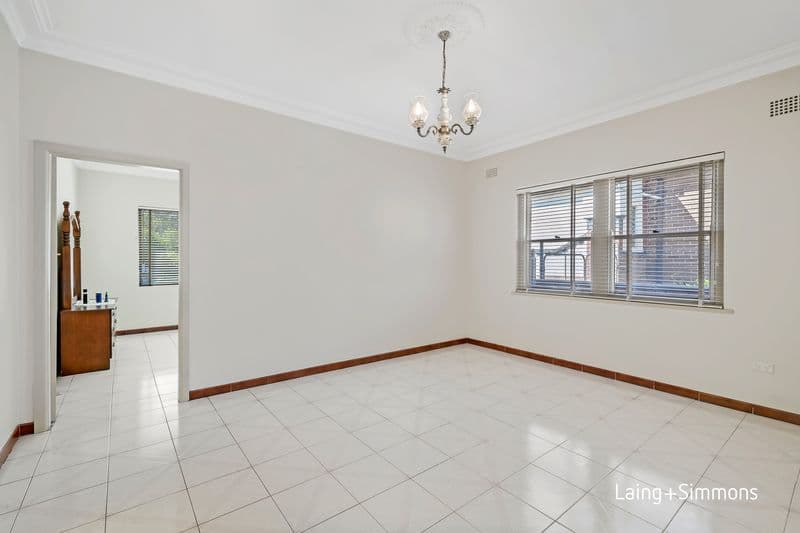 303/10																										Cornelia Road
														
								Toongabbie, NSW 2146, Whalan - Thumbnail 6