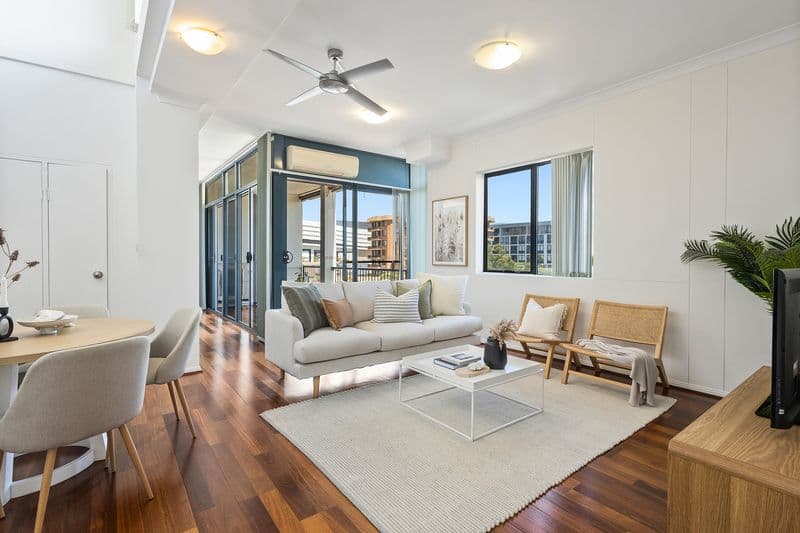 62/2-4 Central Road, Miranda, St Marys - Image 1