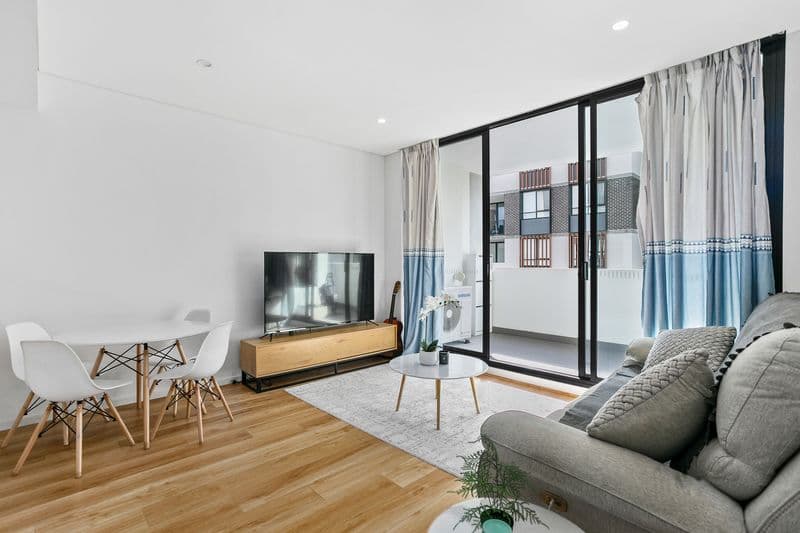 309/1 Pinnacle Street, Miranda, Miranda - Thumbnail 2