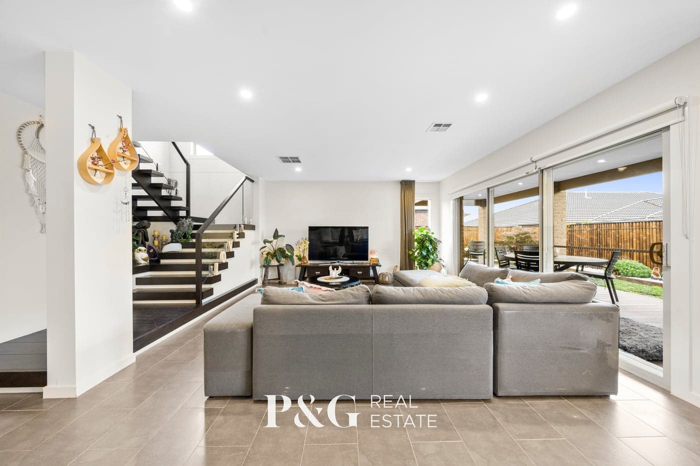 14 Stockyard Drive, Narre Warren South - Thumbnail 8