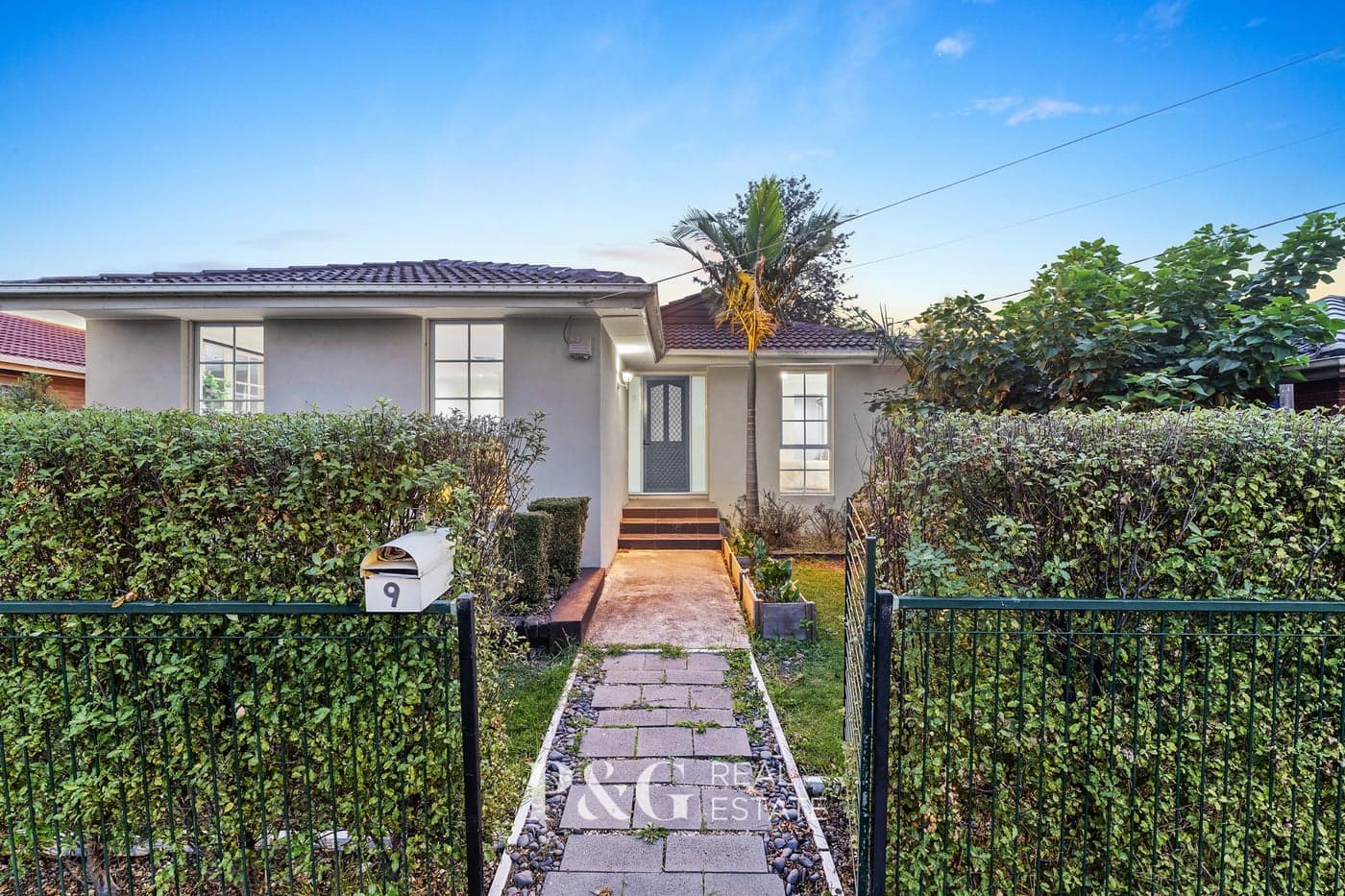 9 Arnold Street, Cranbourne - Image 1
