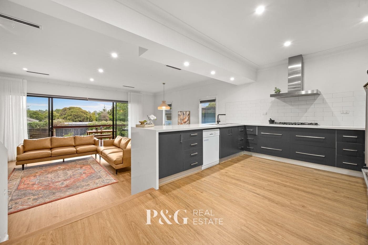 6 Woodley Street, Narre Warren - Image 1