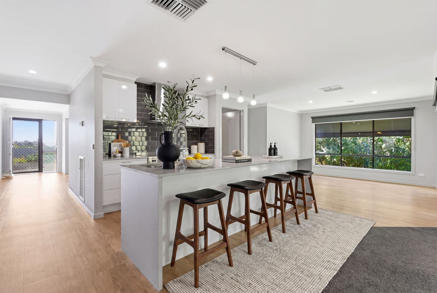 30 Sundew Drive, Kangaroo Flat, VIC 3555, Kangaroo Flat - Thumbnail 2