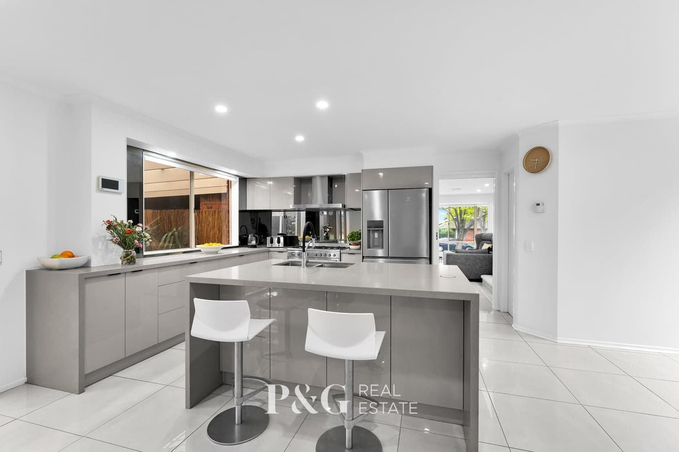 36 Strathaird Drive, Narre Warren South - Thumbnail 2