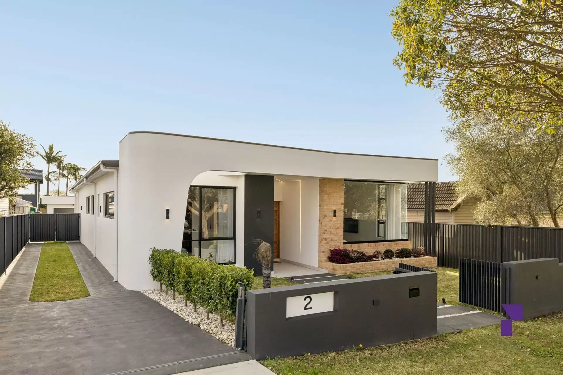 2 Robertson Road, Chester Hill - Thumbnail 2
