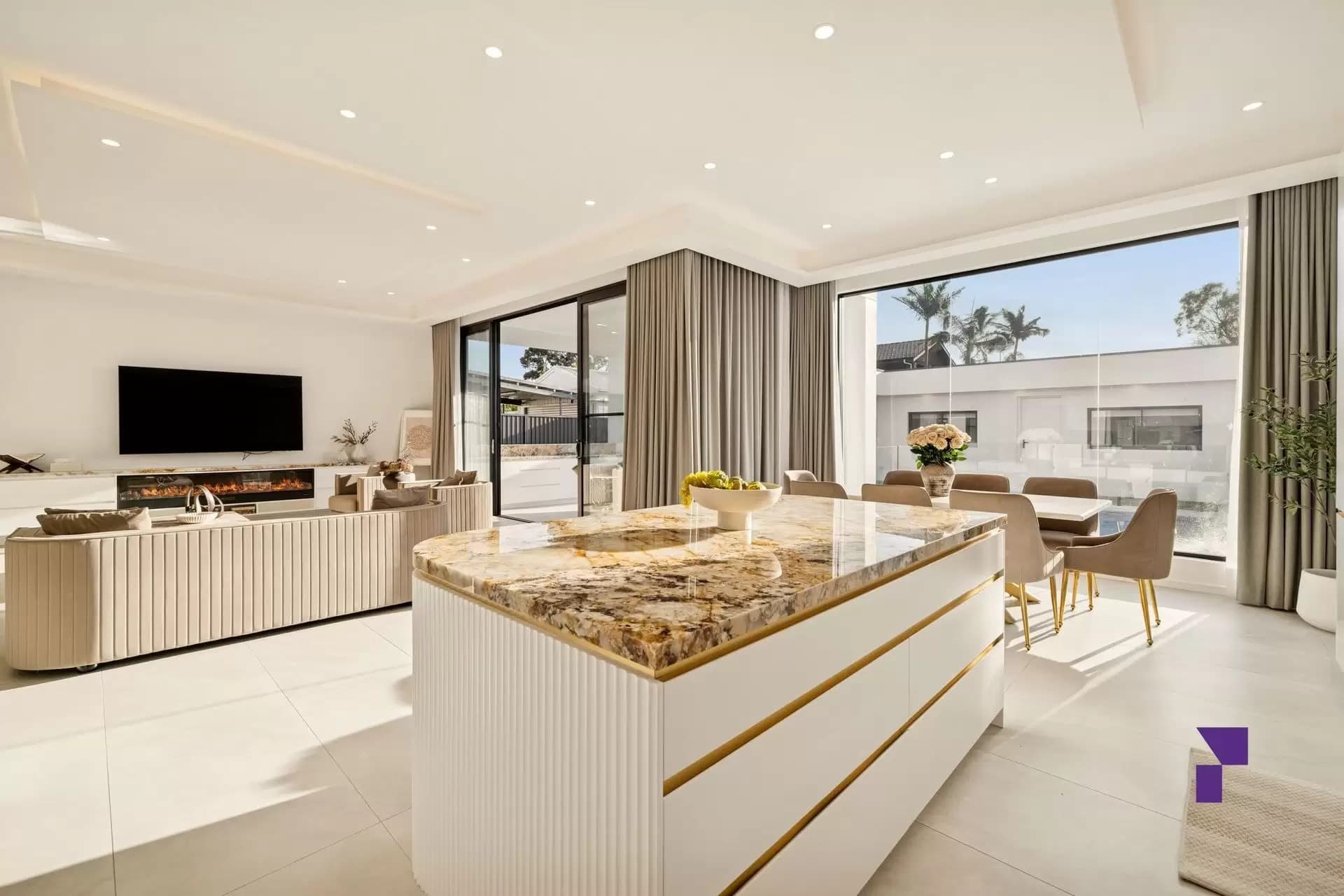 2 Robertson Road, Chester Hill - Thumbnail 5