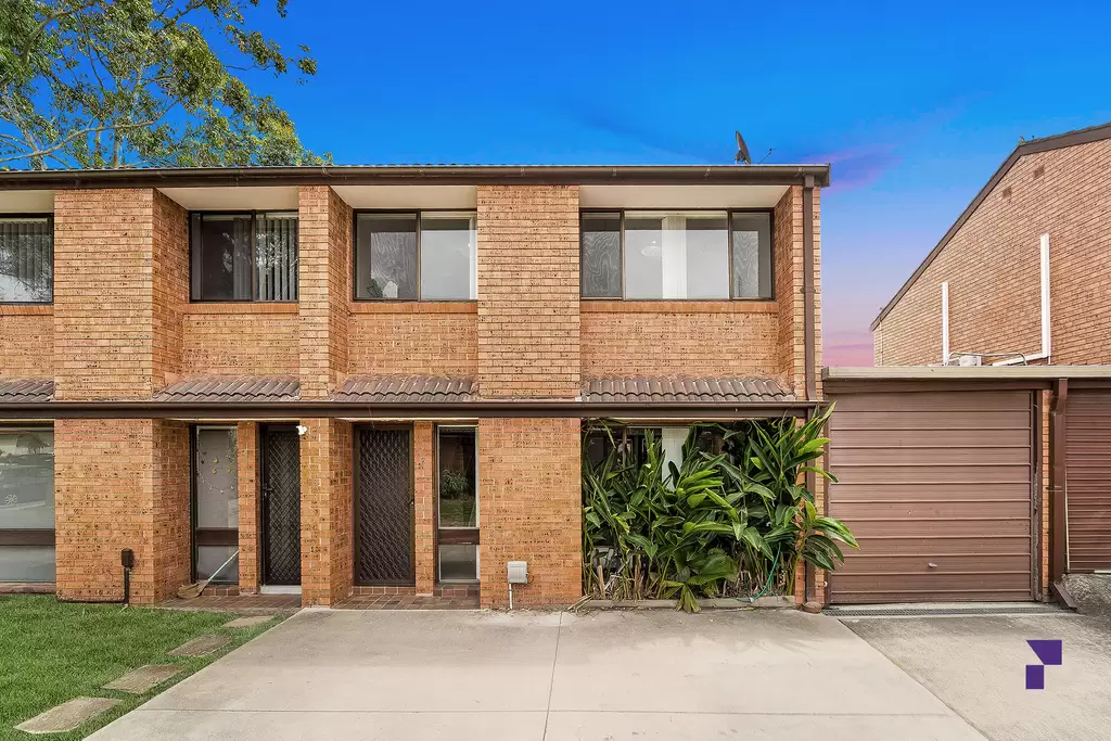 2/37 Boronia Road, Greenacre - Image 1