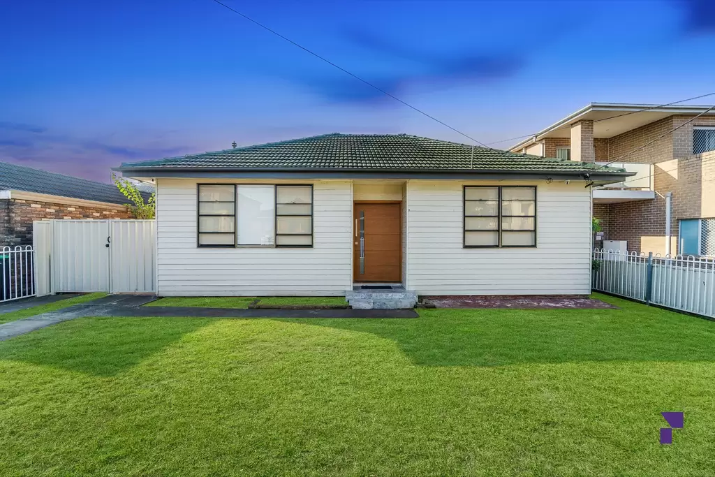 4 Omega Place, Greenacre - Image 1