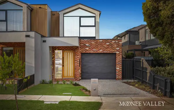 10 Riverside Avenue, Avondale Heights, Avondale Heights - Image 1