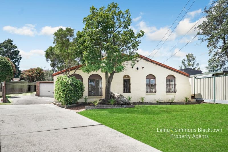 4/7 Mallard Lane, Warriewood, Warriewood - Image 1