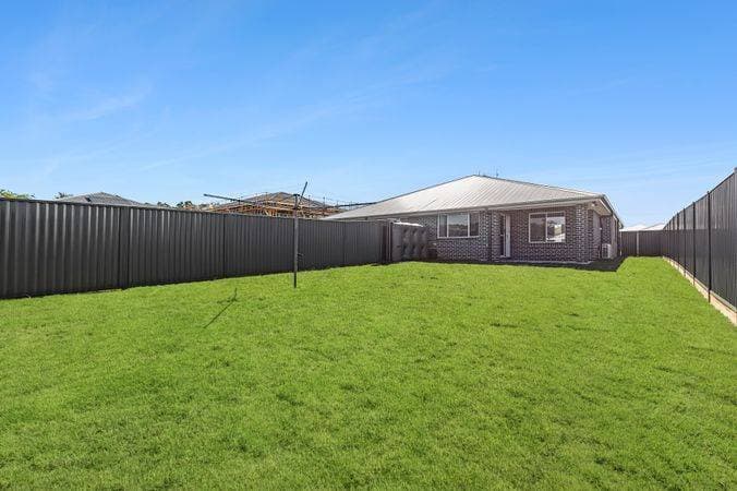 23 Flathead Drive, Moonee Beach - Thumbnail 8
