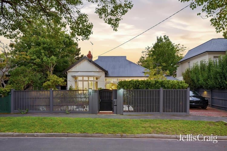2 Alexandra Avenue, Canterbury, Canterbury - Image 1