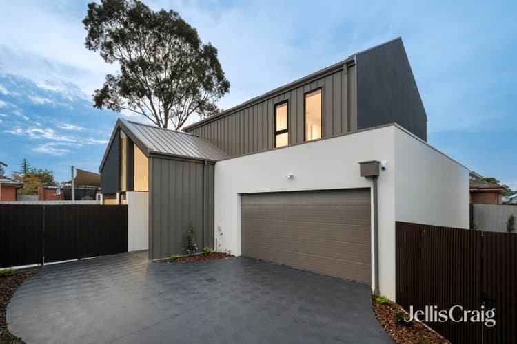 1-3/9 Springfield Street, Briar Hill, Briar Hill - Image 1