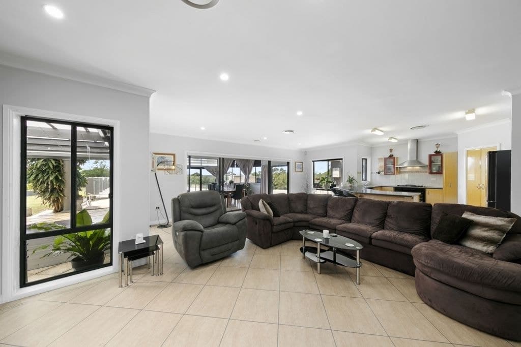 10 Watsons Place, Aberglasslyn - Thumbnail 5