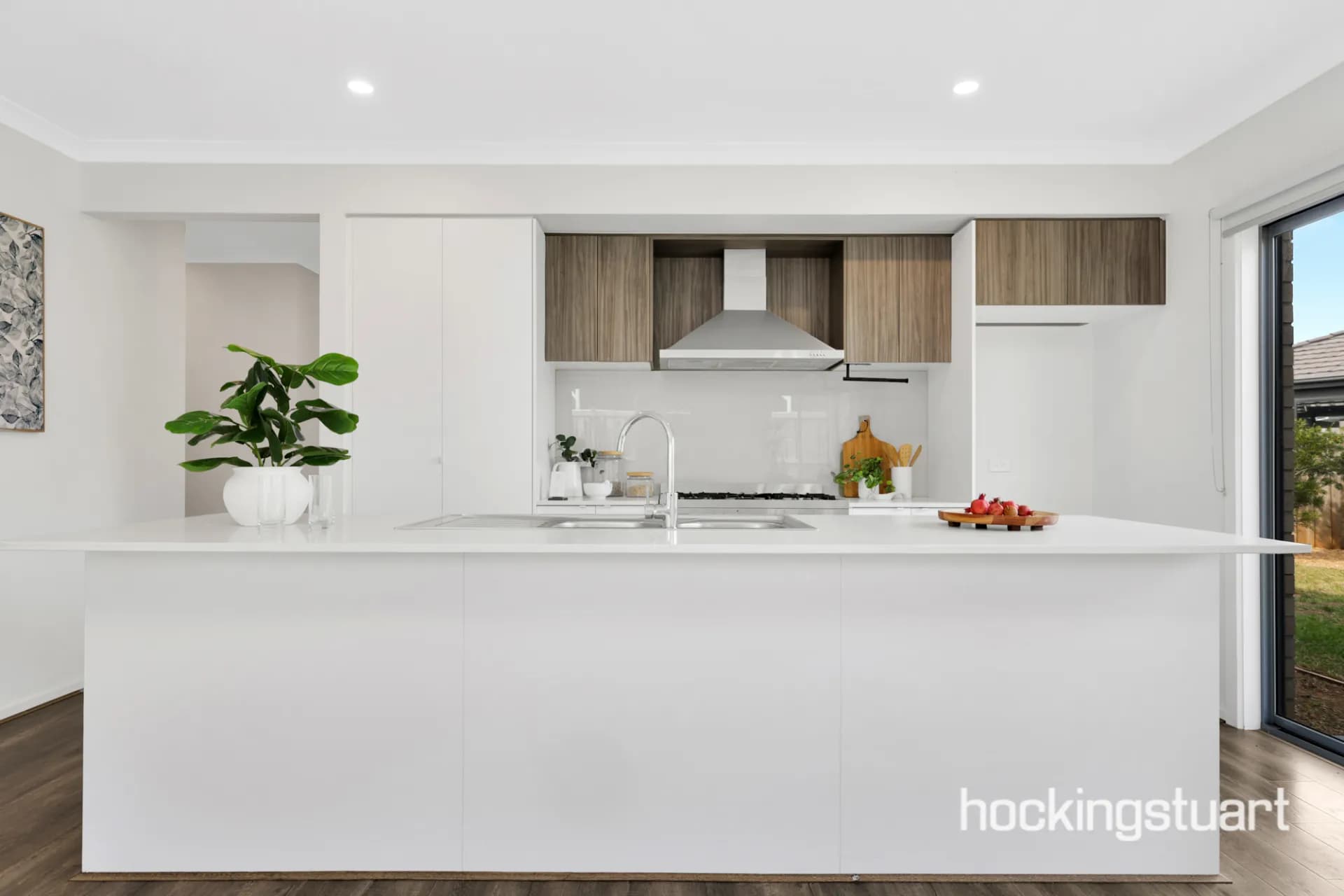 22 Waterbird Circuit, Weir Views - Thumbnail 3