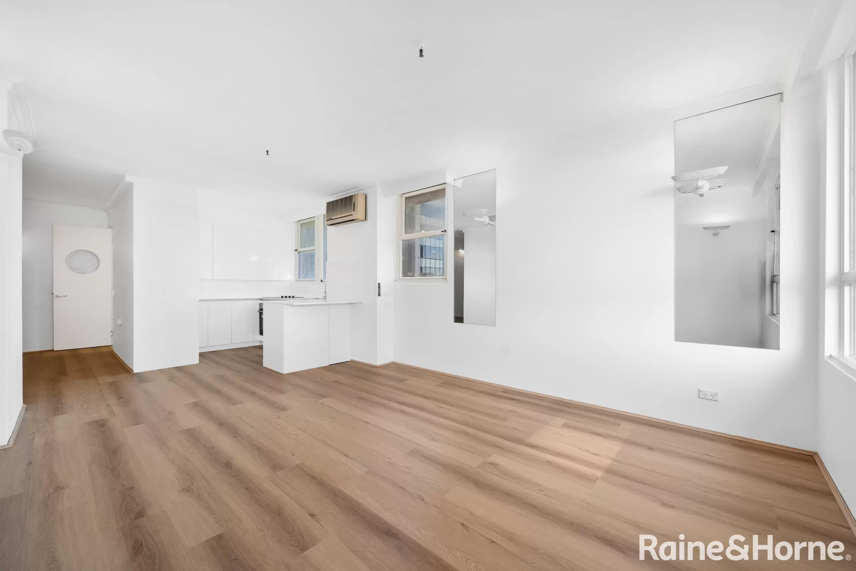 191/27 Park Street, Sydney - Image 1