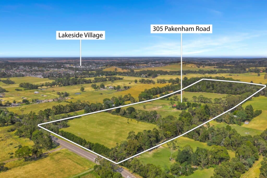 305 Pakenham Road, Pakenham, Pakenham - Image 1