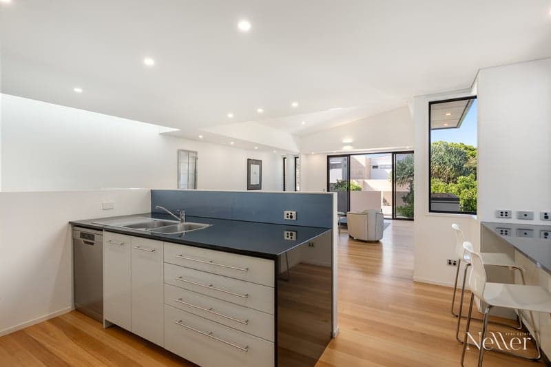 1/31 Sobraon Street, Sunrise Beach - Thumbnail 7