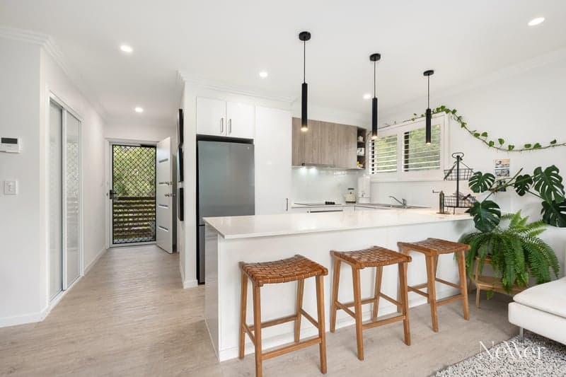 5/43 Tingira Crescent, Sunrise Beach - Image 1
