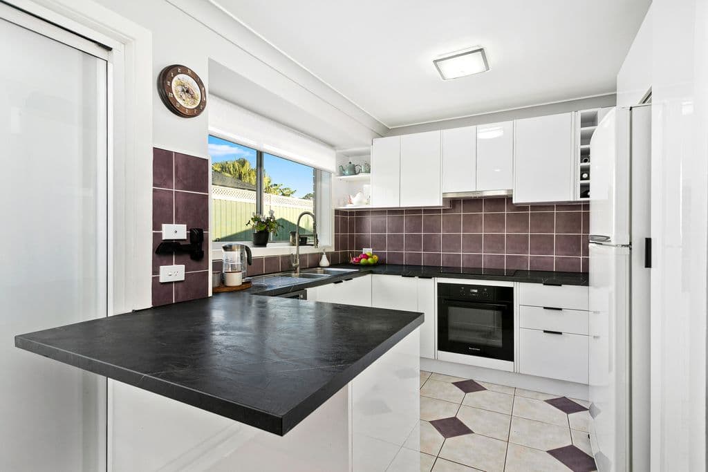 16 Birra Drive, Oak Flats - Thumbnail 3