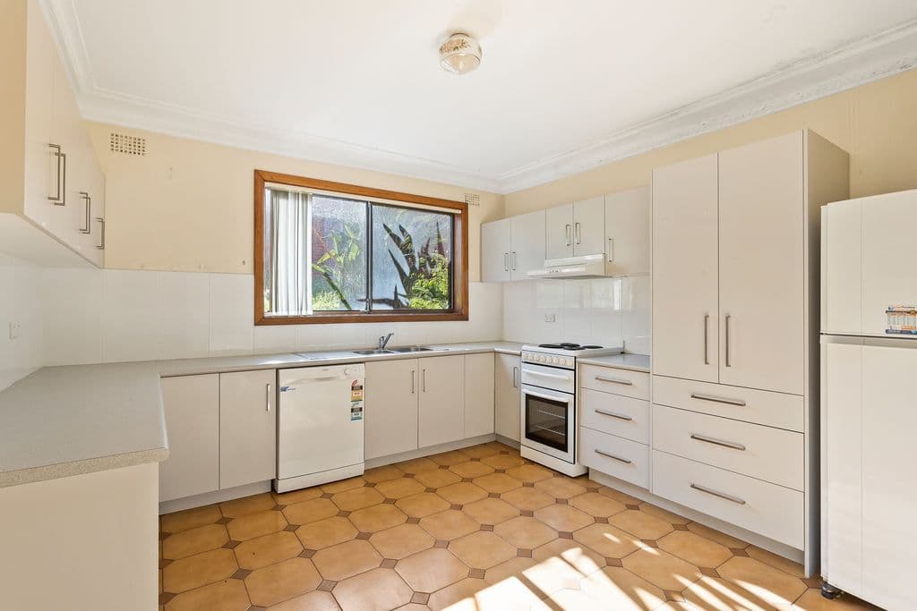 12 Lee Street, Warrawong - Thumbnail 2