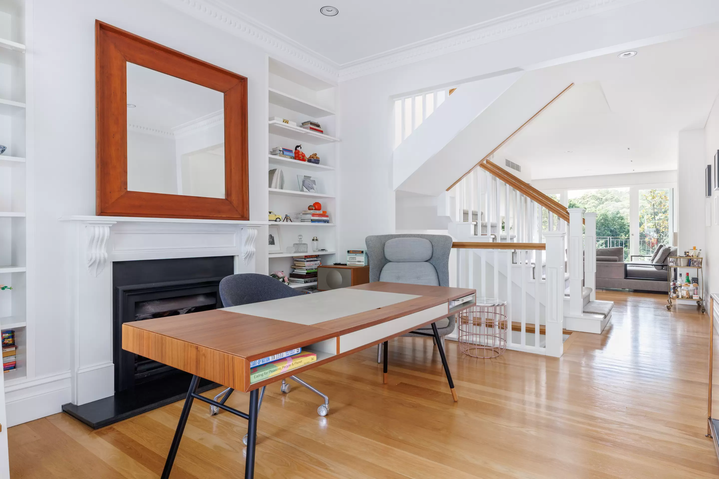 70 Sutherland Street, Paddington, Paddington - Thumbnail 3
