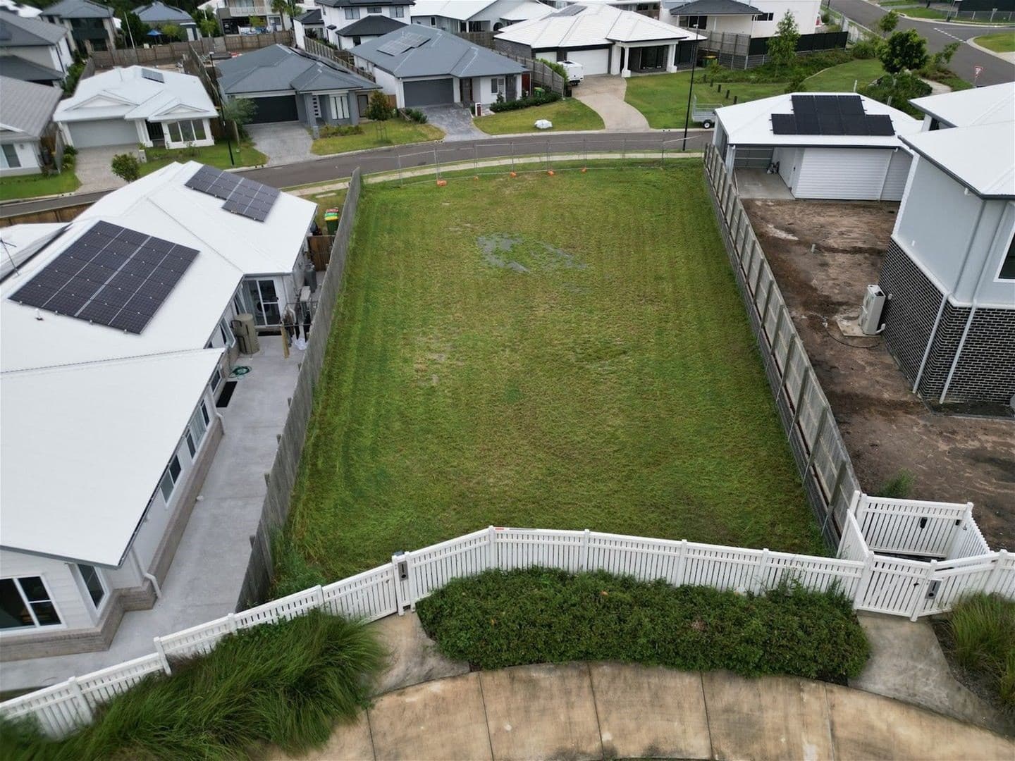 36 Shoreline Avenue REDLAND BAY, QLD, Redland Bay - Image 1