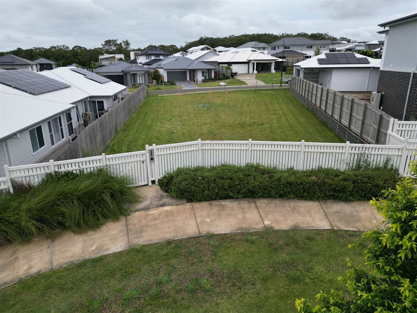 36 Shoreline Avenue REDLAND BAY, QLD, Redland Bay - Thumbnail 4