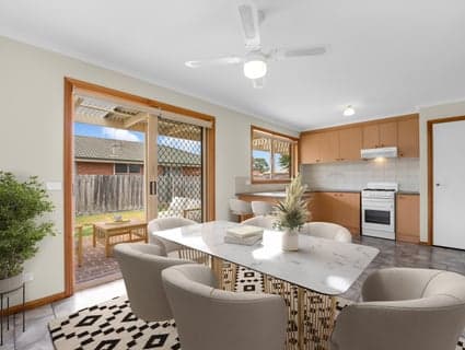 4 Mark Place, Pakenham, VIC, 3810, Pakenham - Thumbnail 3