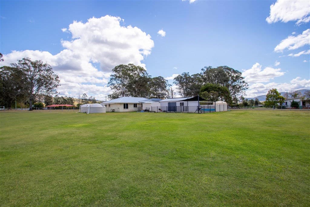 6 Bowman Street MOUNT ALFORD, QLD, Mount Alford - Thumbnail 3