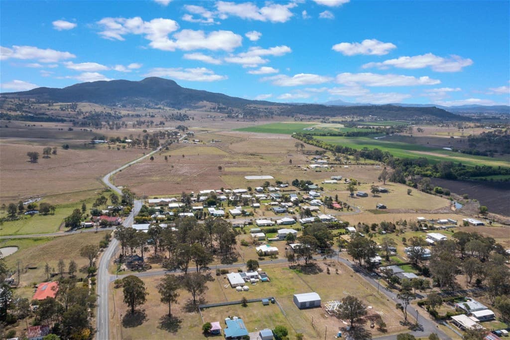 6 Bowman Street MOUNT ALFORD, QLD, Mount Alford - Thumbnail 8