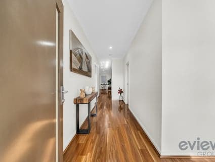 10 Stately Avenue, Wyndham Vale, VIC, 3024, Wyndham Vale - Thumbnail 3