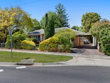14 Carramar Drive, Frankston, VIC, 3199, Frankston - Thumbnail 2