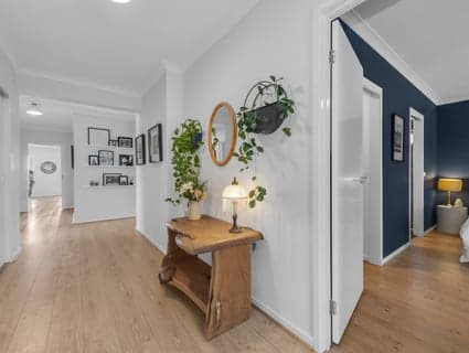 4 Highgrove Drive, Pakenham, VIC, 3810, Pakenham - Thumbnail 2