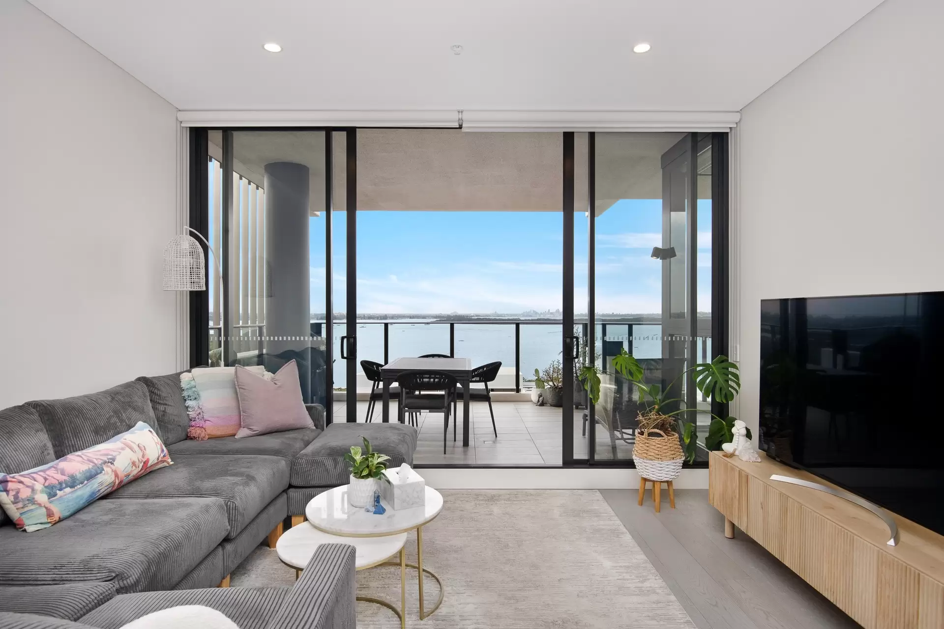 1005/4 Foreshore Boulevard, Woolooware, Woolooware - Image 1