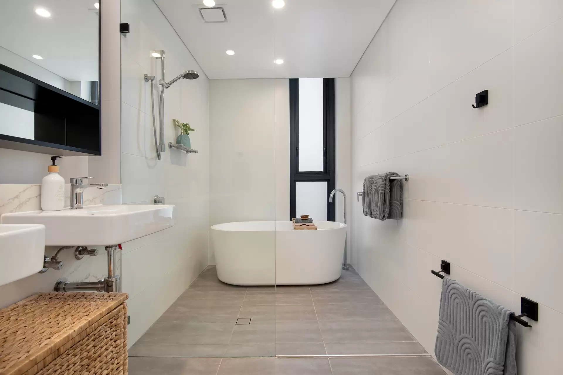 1005/4 Foreshore Boulevard, Woolooware, Woolooware - Thumbnail 8
