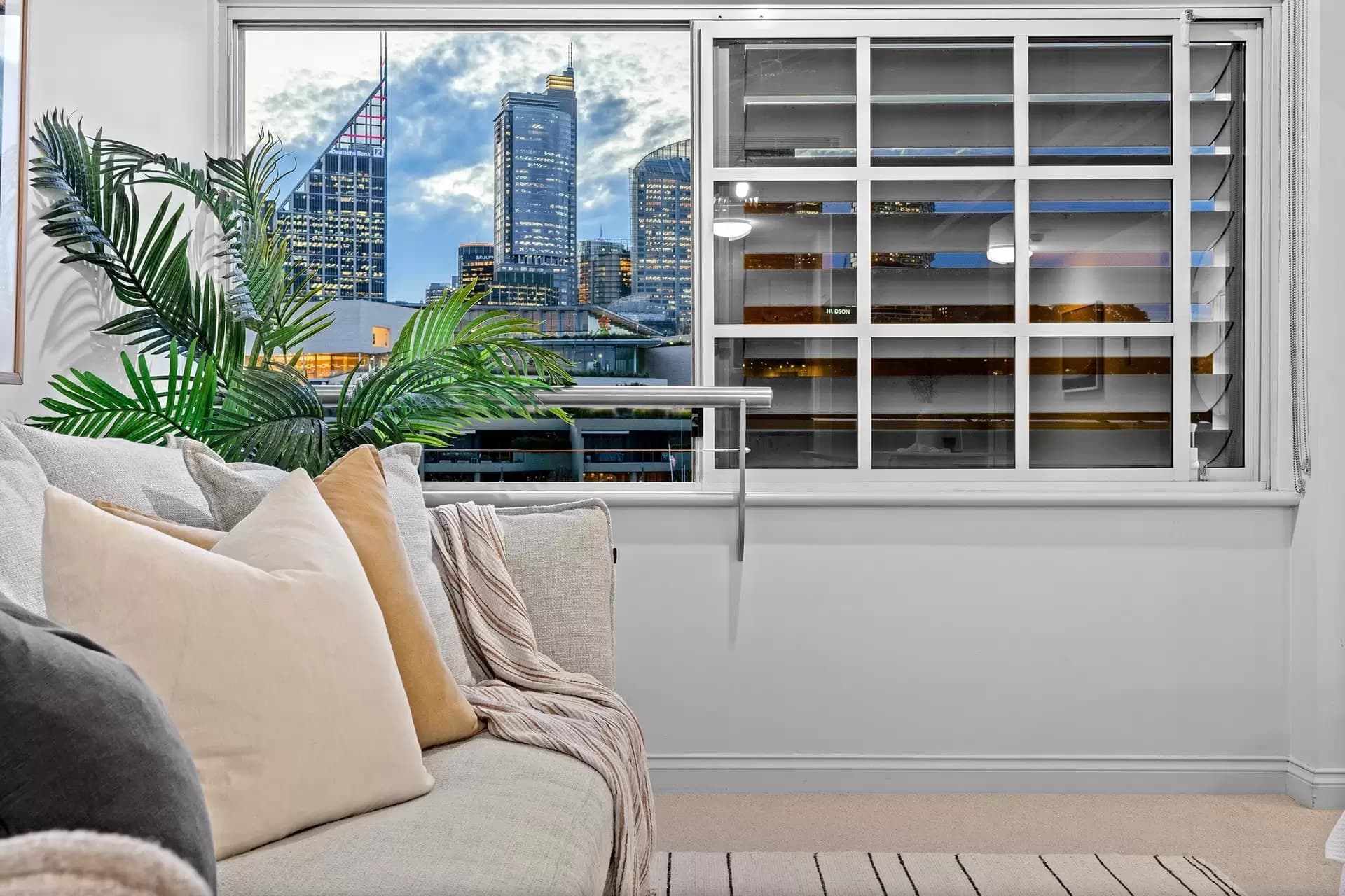 360/6C Cowper Wharf Roadway, Woolloomooloo, Woolloomooloo - Image 1