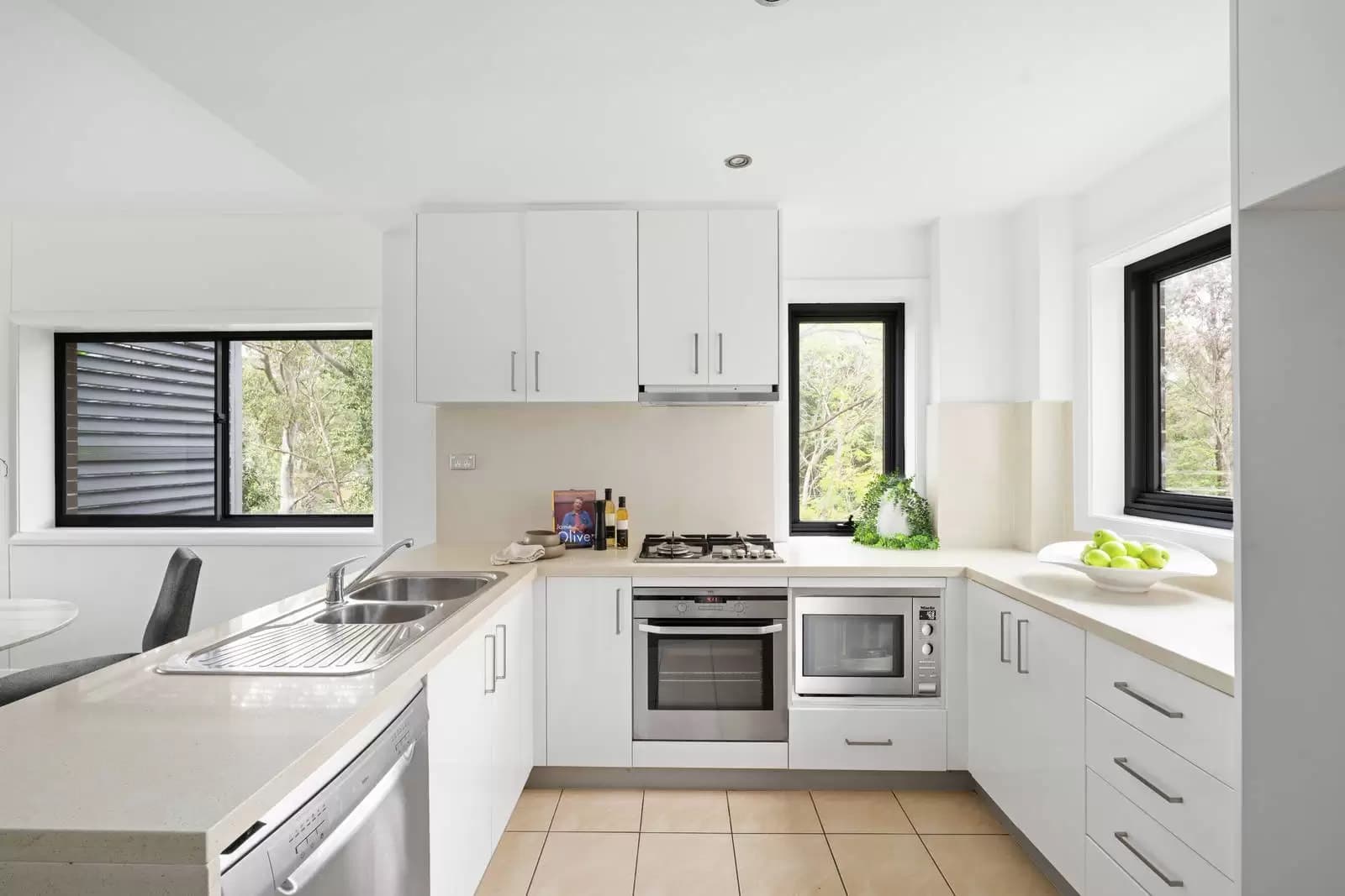 28/1-3 Eulbertie Avenue, Warrawee, Warrawee - Thumbnail 3