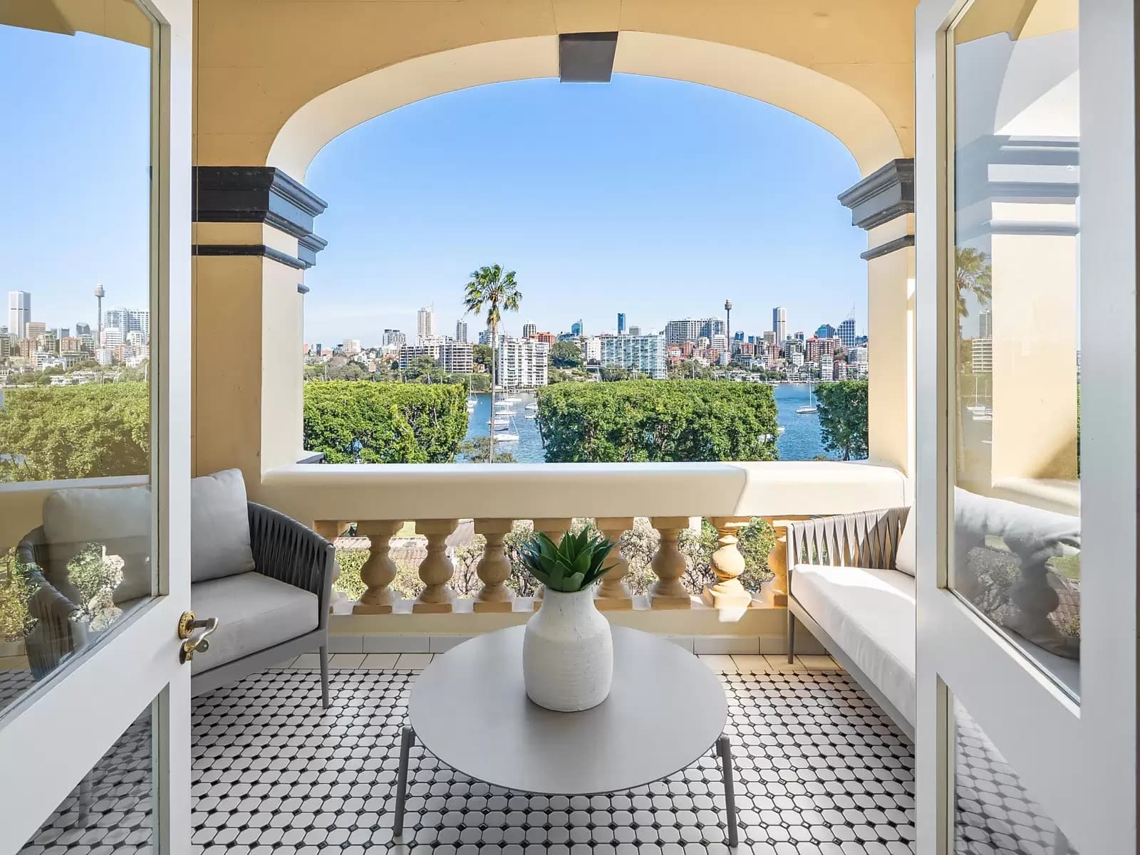 6/47 Yarranabbe Road, Darling Point, Darling Point - Image 1