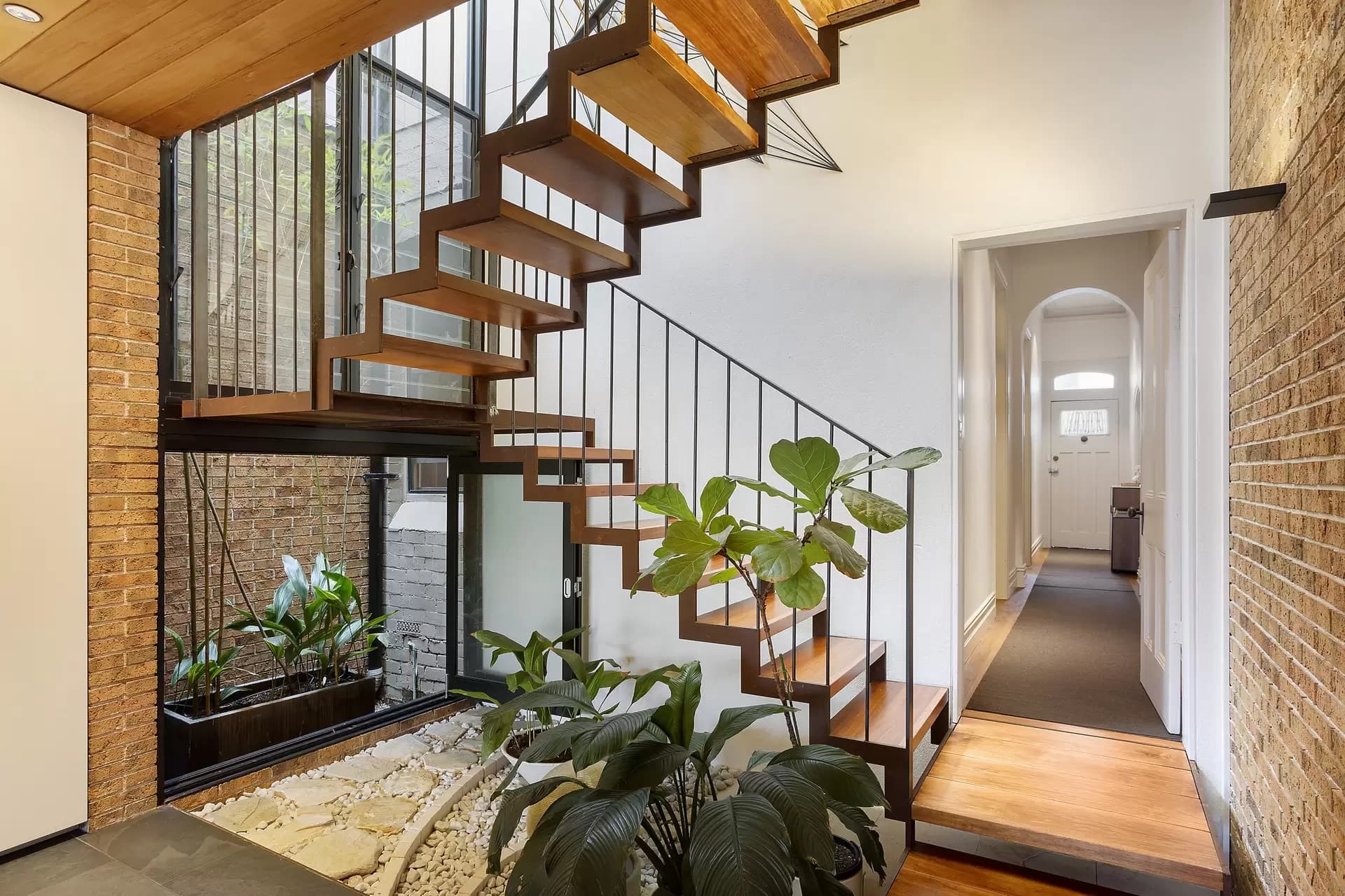 209 Lawrence Street, Alexandria, Alexandria - Thumbnail 5