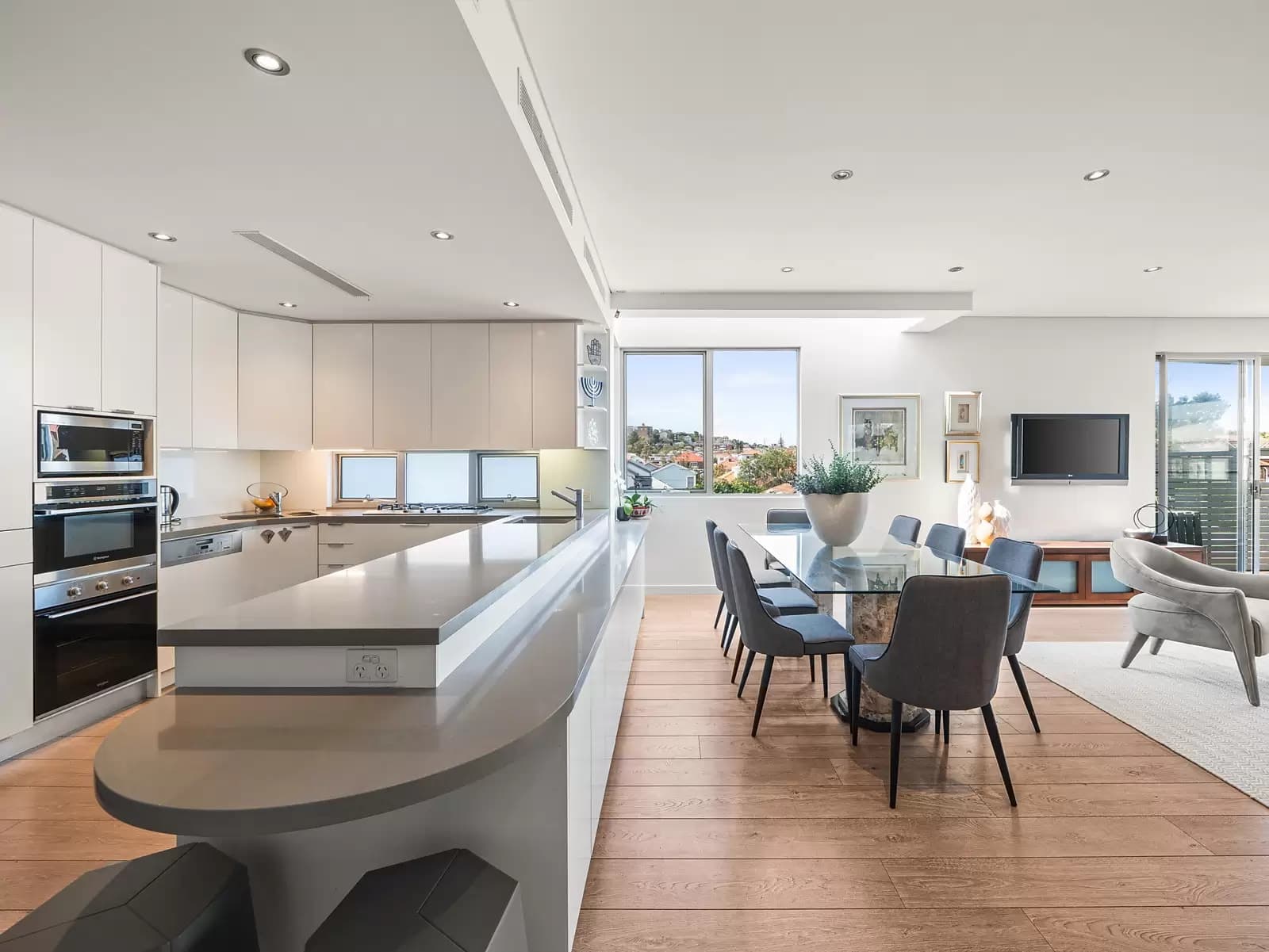 65 Gilgandra Road, North Bondi, North Bondi - Thumbnail 7