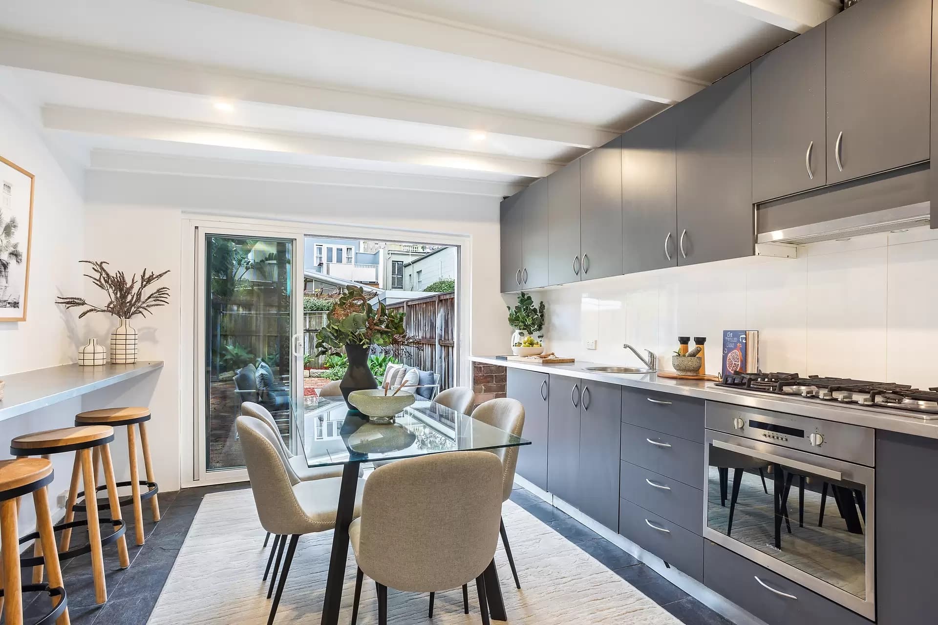 98 Mill Hill Road, Bondi Junction, Bondi Junction - Thumbnail 4