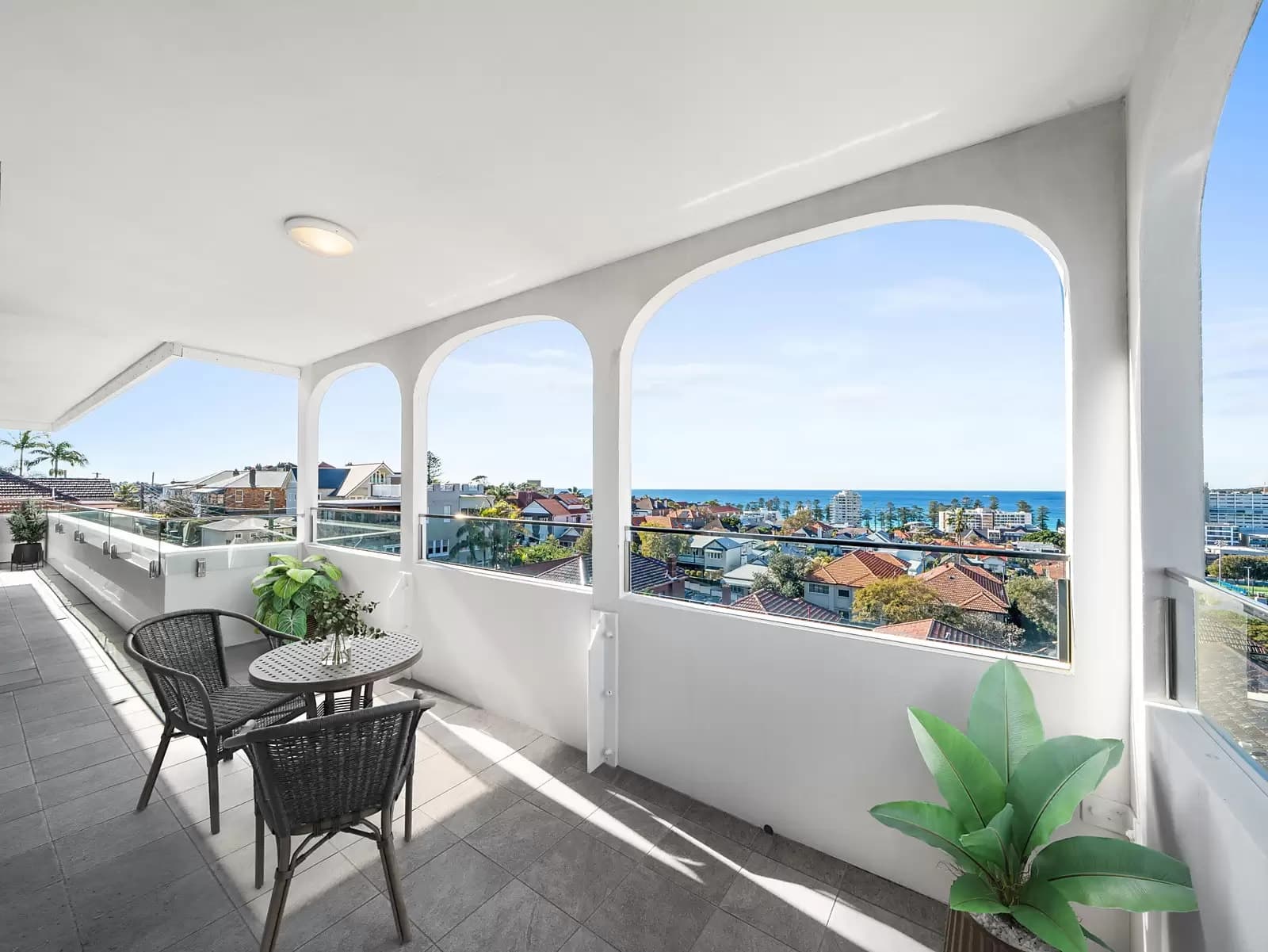 6/24 Birkley Road, Manly, Manly - Thumbnail 2