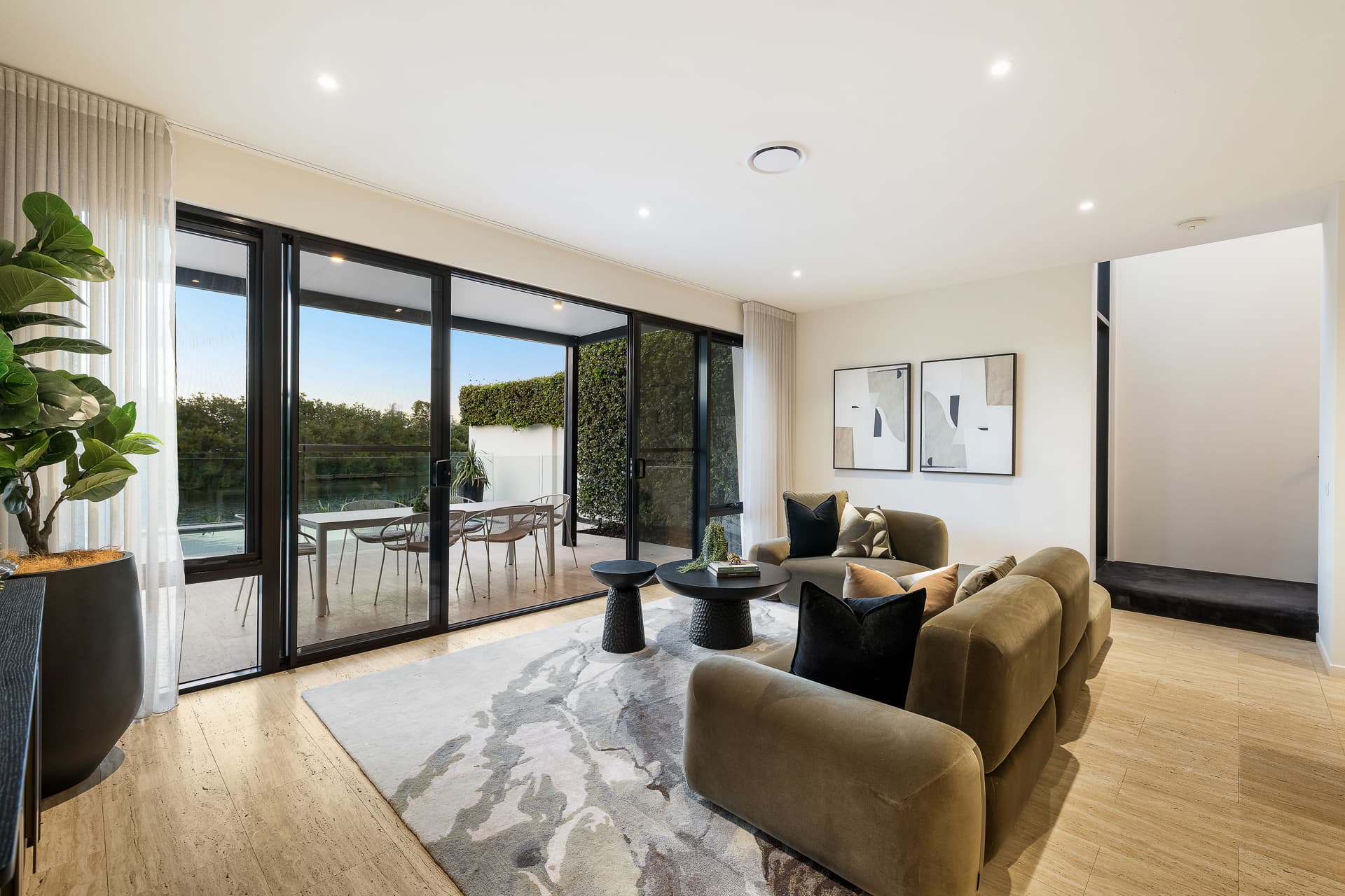 18 Concourse Drive, Mermaid Waters, QLD, 4218, Mermaid Waters - Thumbnail 2