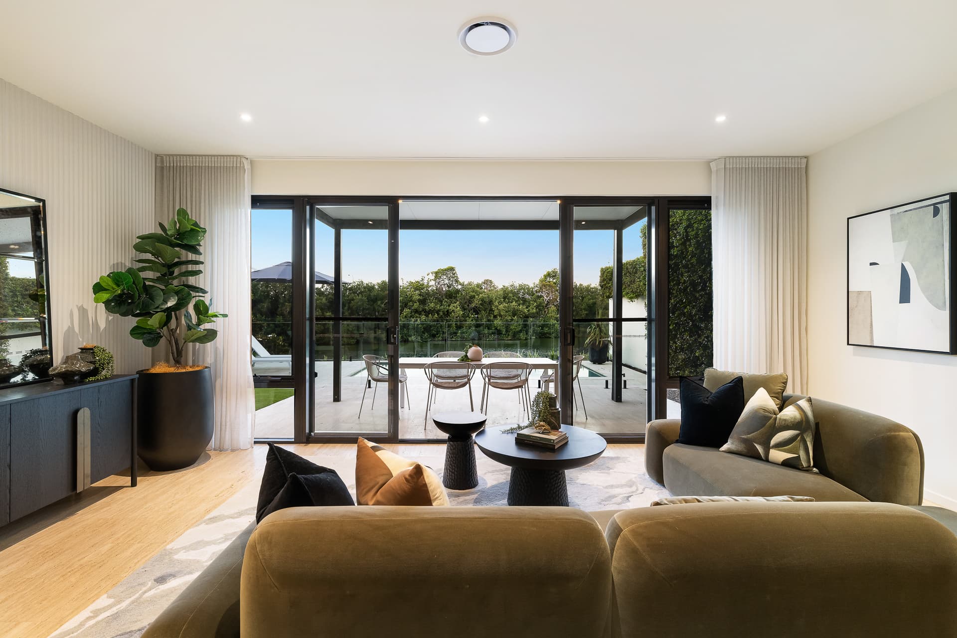 18 Concourse Drive, Mermaid Waters, QLD, 4218, Mermaid Waters - Thumbnail 5