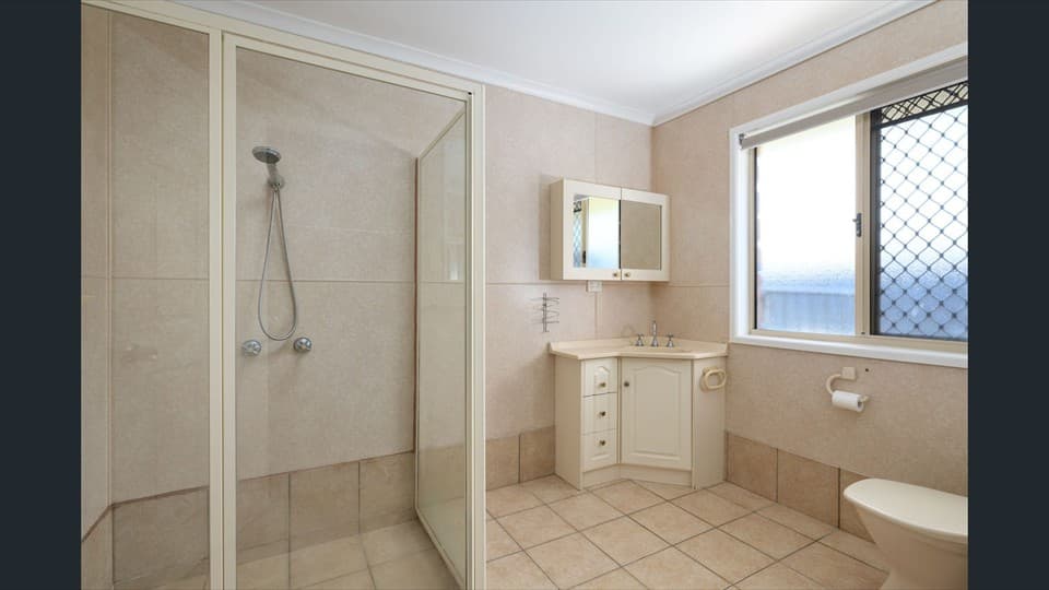 30 Boronia Drive, Poona - Thumbnail 8