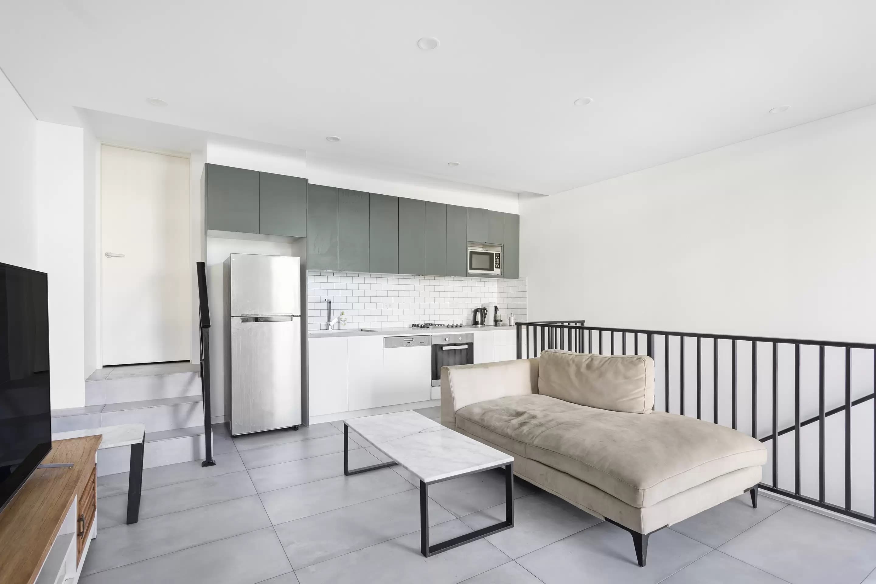 302/481-483 Elizabeth Street, Surry Hills, Surry Hills - Thumbnail 3