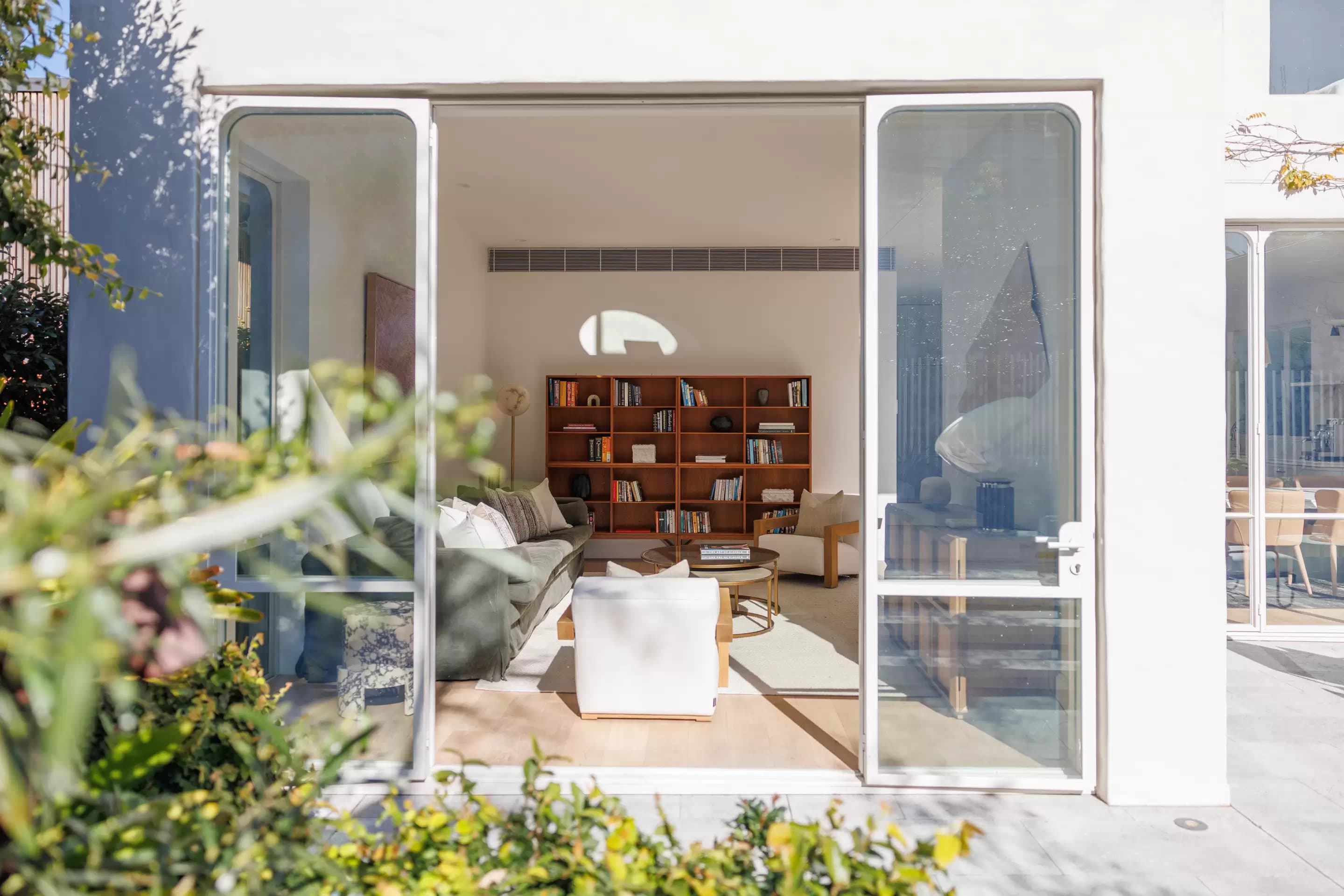 86 Queens Park Road, Queens Park, Queens Park - Thumbnail 4